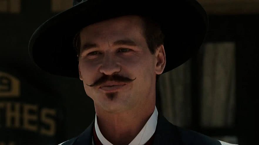 Val Kilmer como Doc Holliday em Tombstone - A Justiça Está Chegando - Foto: Divulgação