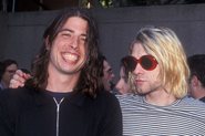Dave Grohl e Kurt Cobain, do Nirvana, em 1993 - Foto: Kevin Mazur Archive / WireImage