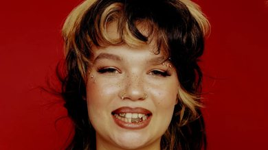 Lola Young - Eliana Shymansky