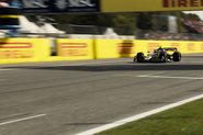 Família de Ayrton Senna autorizou inclusão do piloto em cena heroica de F1: O Filme - Divulgação/Warner Bros. Pictures