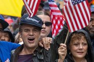 Mark Ruffalo e Susan Sarandon nos protestos do "No Kings" nos EUA - Alex Kent/Getty Images