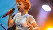 Hayley Williams é a líder e vocalista do Paramore. (Foto: Legacy)